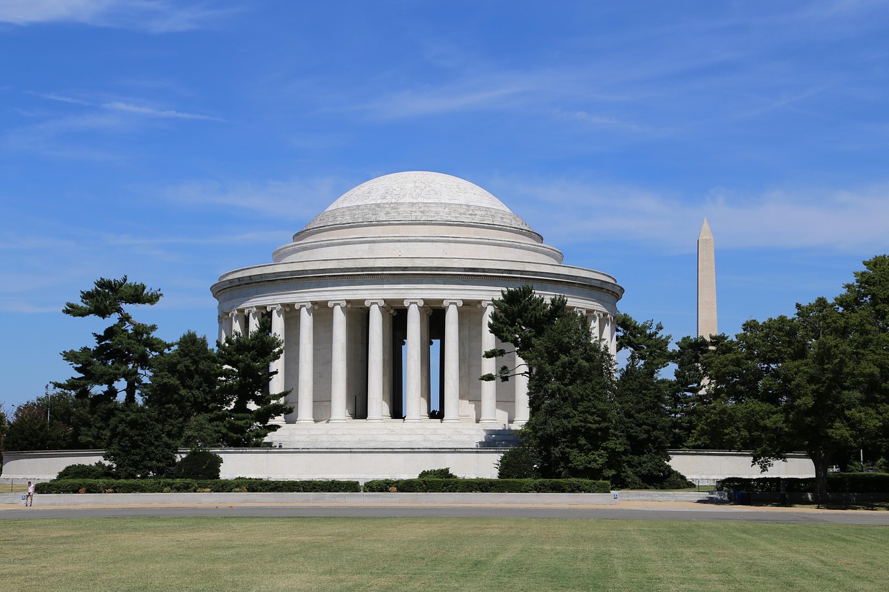 Washington DC https://pixabay.com/photos/thomas-jefferson-memorial-monument-3699027/