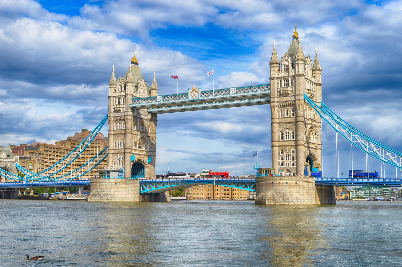 London https://pixabay.com/photos/tower-bridge-london-thames-england-2223305/